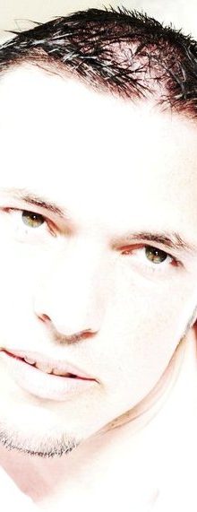 Medium Pur de 7° génération sans supports et sans limite entre le passer et le futur 